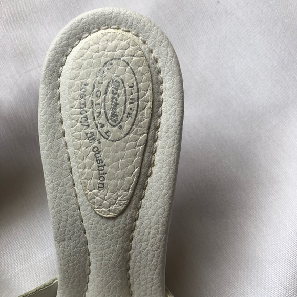 White heeled sandals - Picture 4 of 6